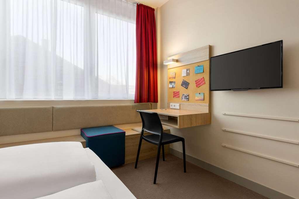 Hotel Vienna House Easy By Wyndham München