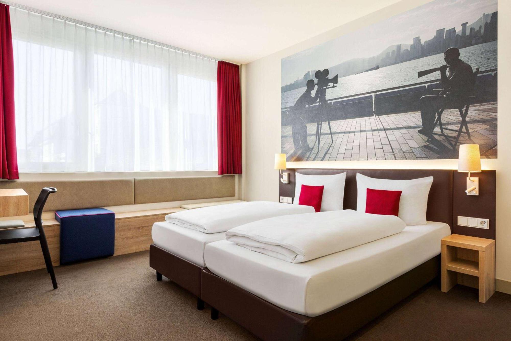 Hotel Vienna House Easy By Wyndham München